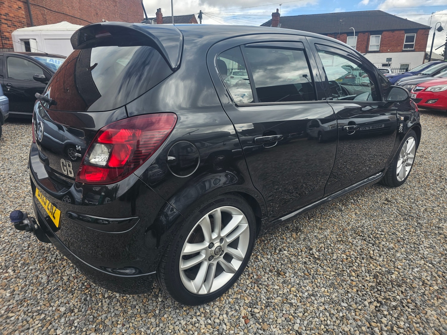 Used Vauxhall Corsa 2013 for sale - 75957189: Photo 2