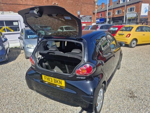 Used Toyota AYGO 2013 for sale - 76525872: Photo 13