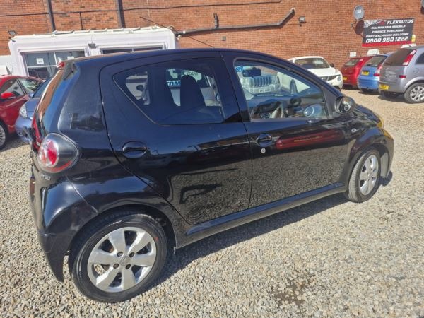 Used Toyota AYGO 2013 for sale - 76525872: Photo 8