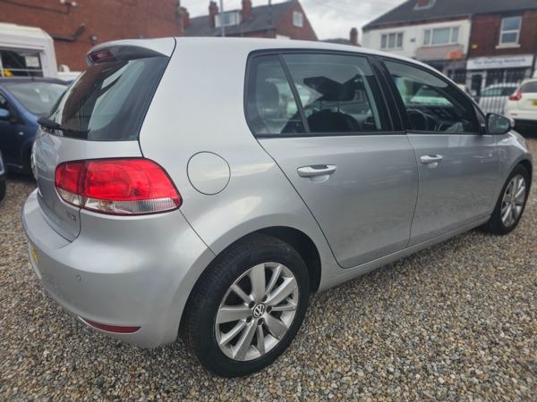 Used Volkswagen Golf 2011 for sale - 76526056: Photo 2