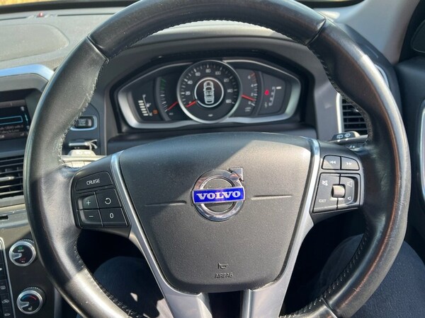 Used Volvo XC60 2014 for sale - 76147875: Photo 8