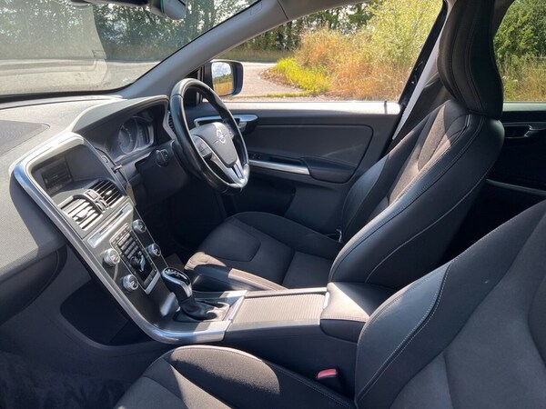 Used Volvo XC60 2014 for sale - 76147875: Photo 9