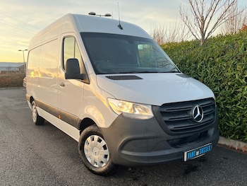 Mercedes-Benz Sprinter feature image