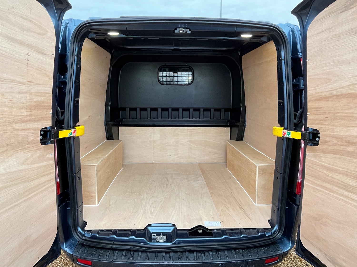 Used Ford Transit Custom 2022 for sale - 77245176: Photo 8