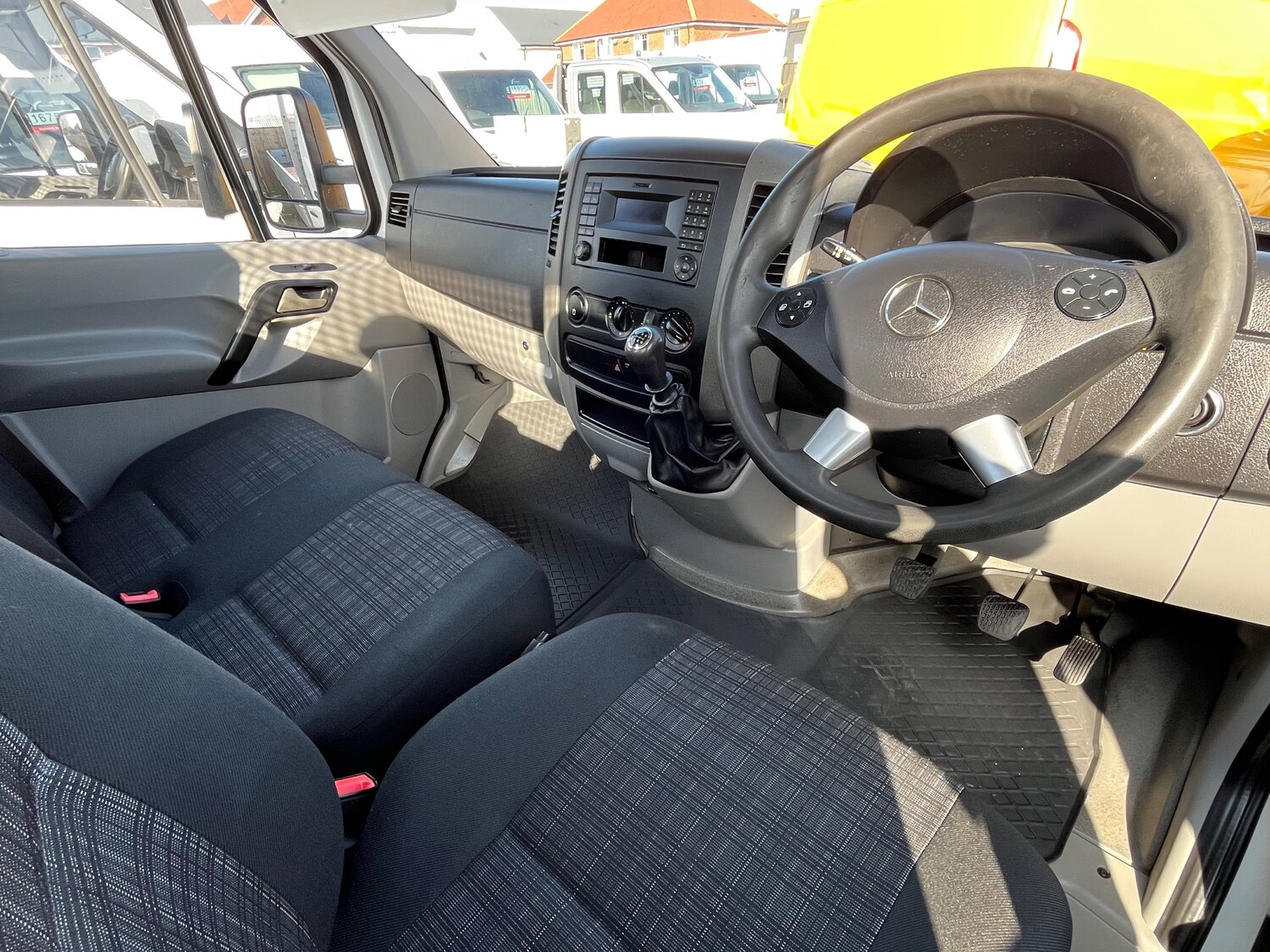 Used Mercedes-Benz Sprinter 2017 for sale - 77885535: Photo 3