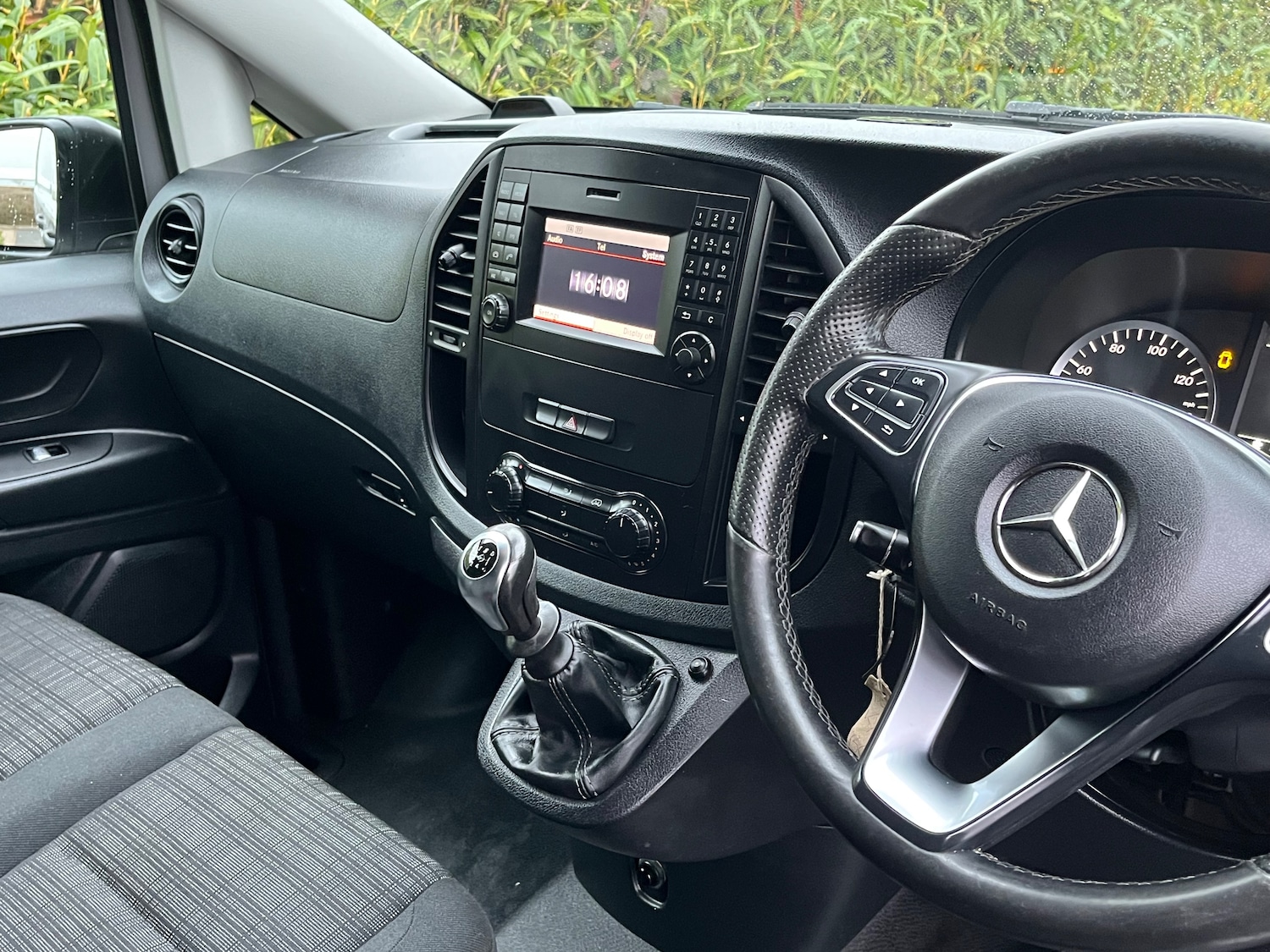 Used Mercedes-Benz Vito 2019 for sale - 77245169: Photo 16