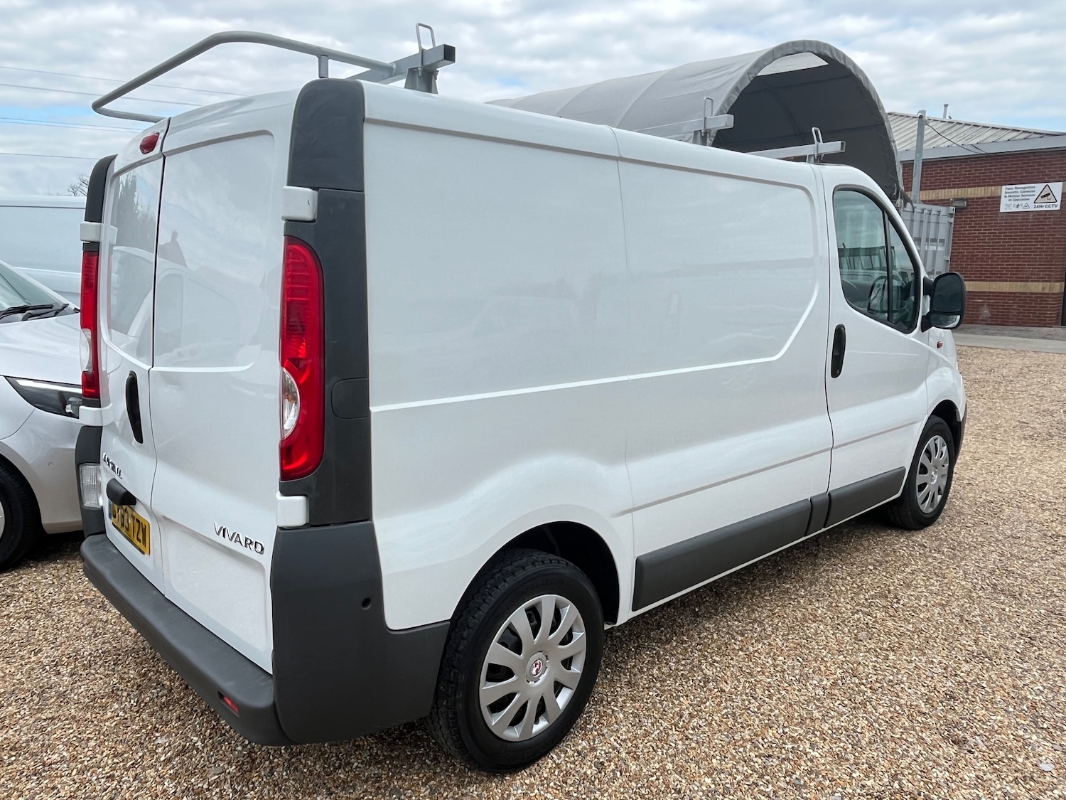 Used Vauxhall Vivaro for sale - 78084013: Photo 3