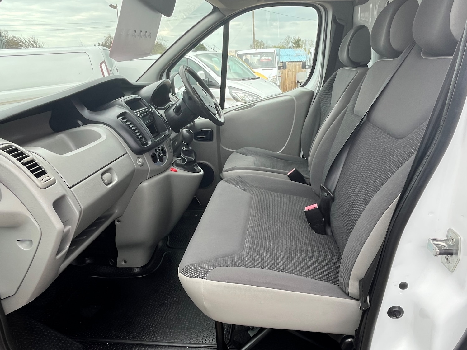 Used Vauxhall Vivaro for sale - 78084013: Photo 5