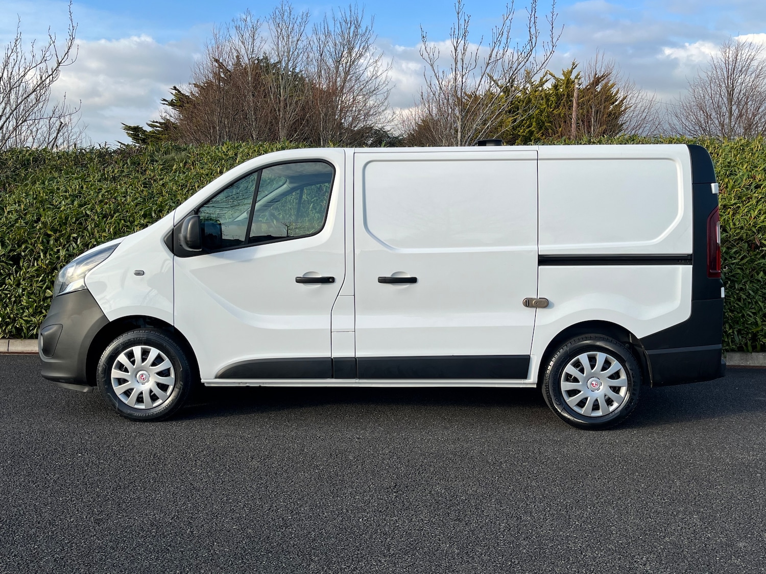 Used Vauxhall Vivaro 2016 for sale - 78063573: Photo 10