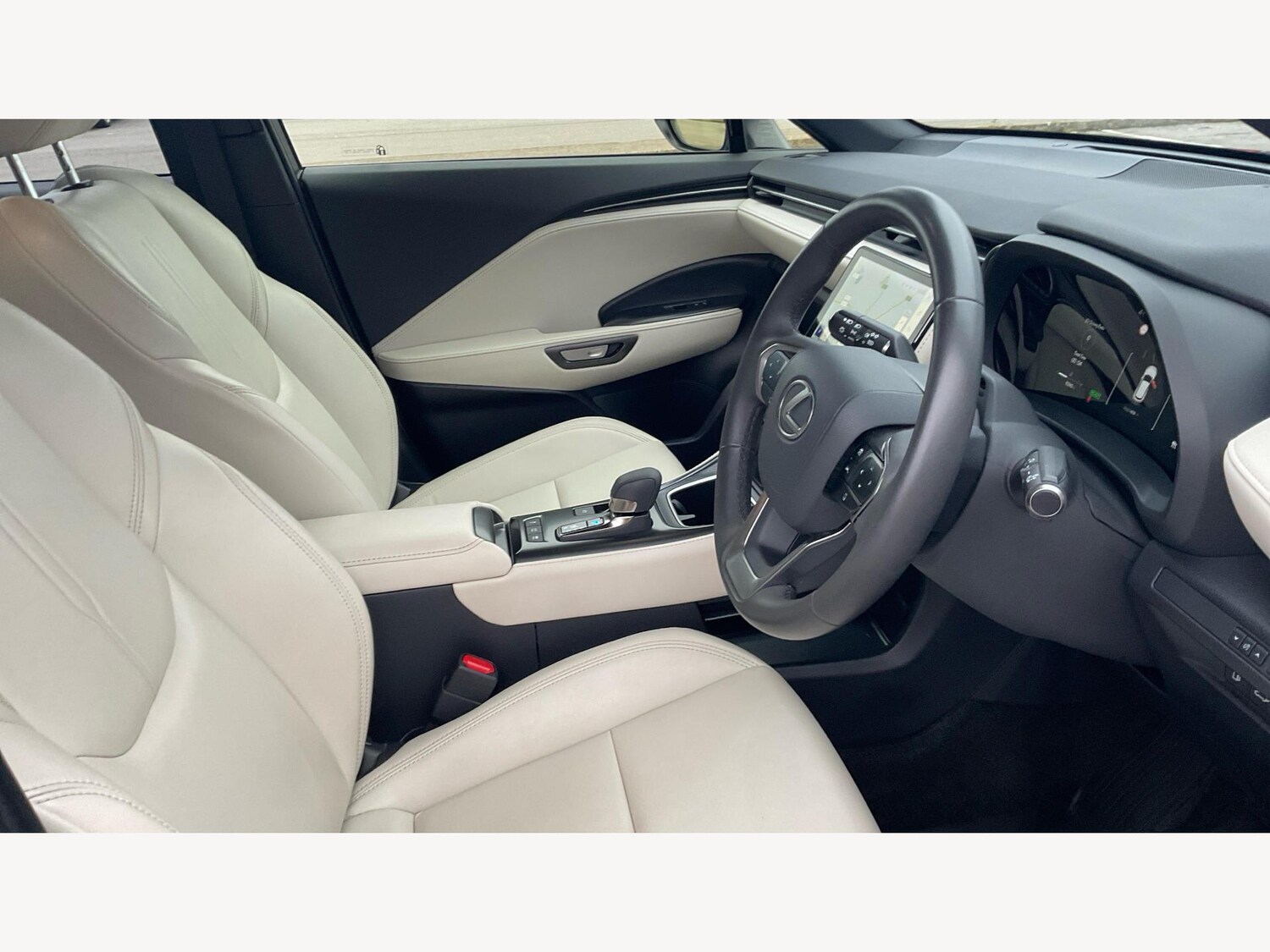 Used Lexus LBX 2024 for sale - 76689538: Photo 15