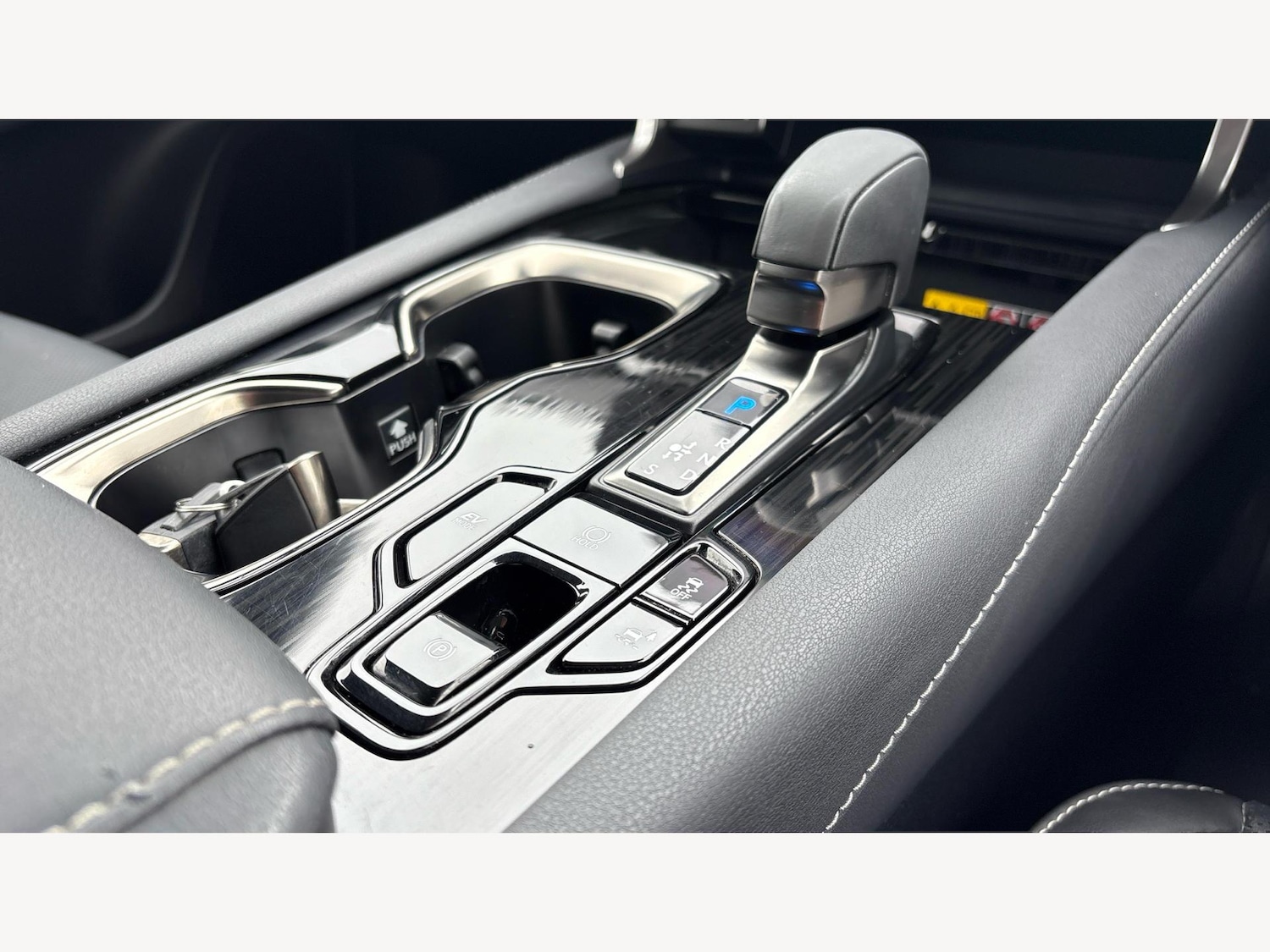 Used Lexus RX 2024 for sale - 76633236: Photo 28