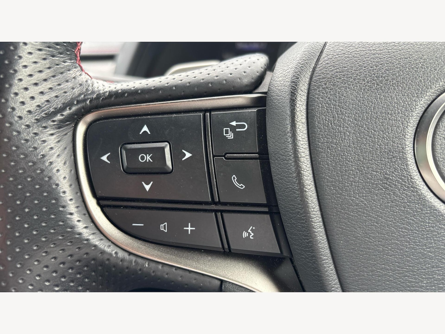 Used Lexus UX 2021 for sale - 76380479: Photo 22