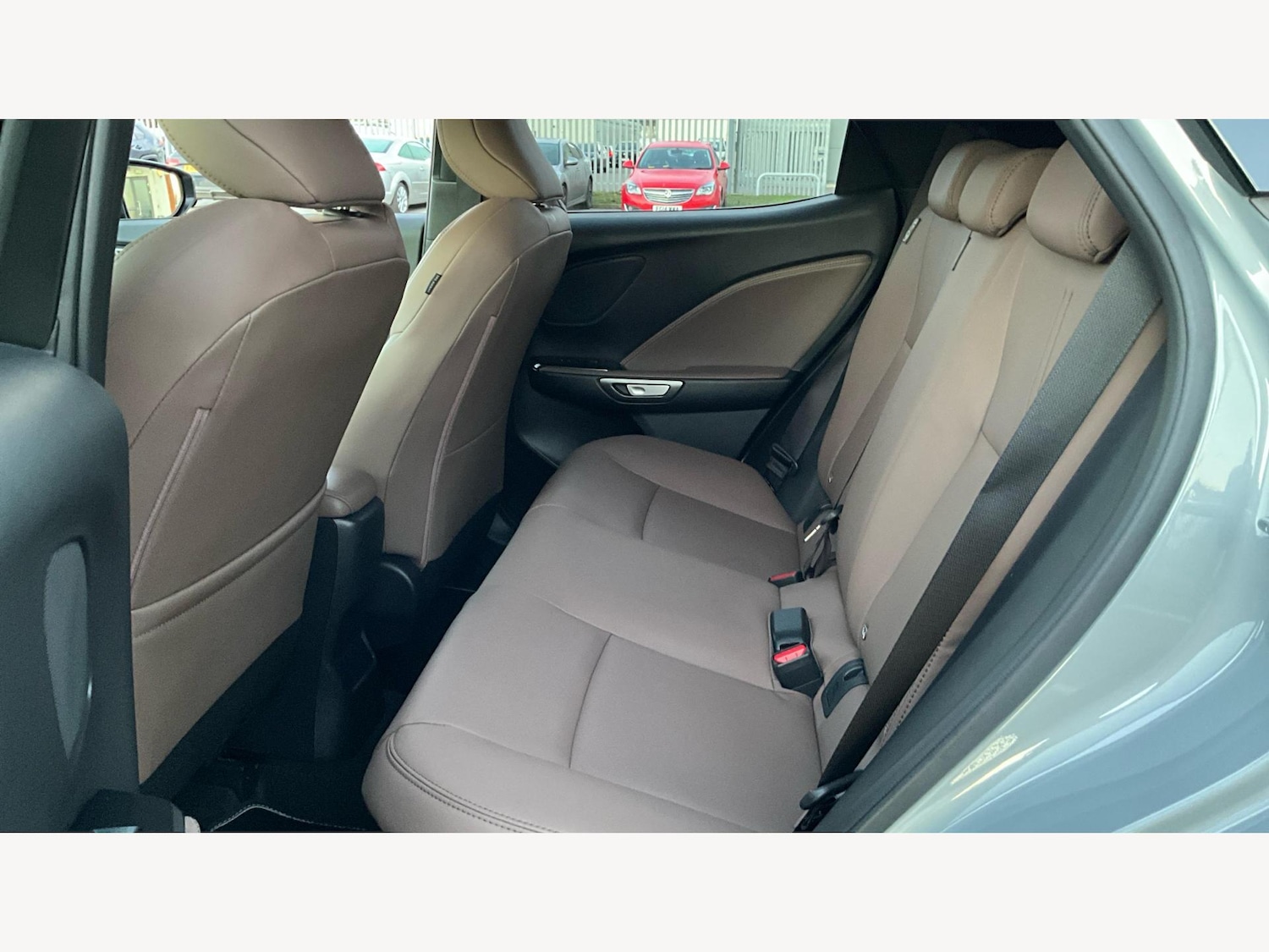 Used Lexus LBX 2024 for sale - 76935930: Photo 16