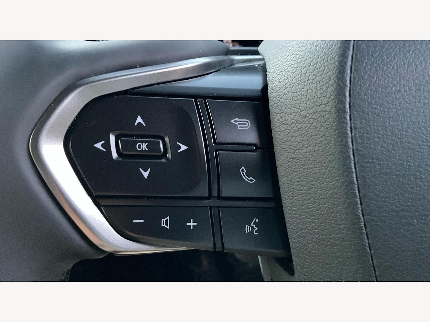 Used Lexus LBX 2024 for sale - 76935930: Photo 22