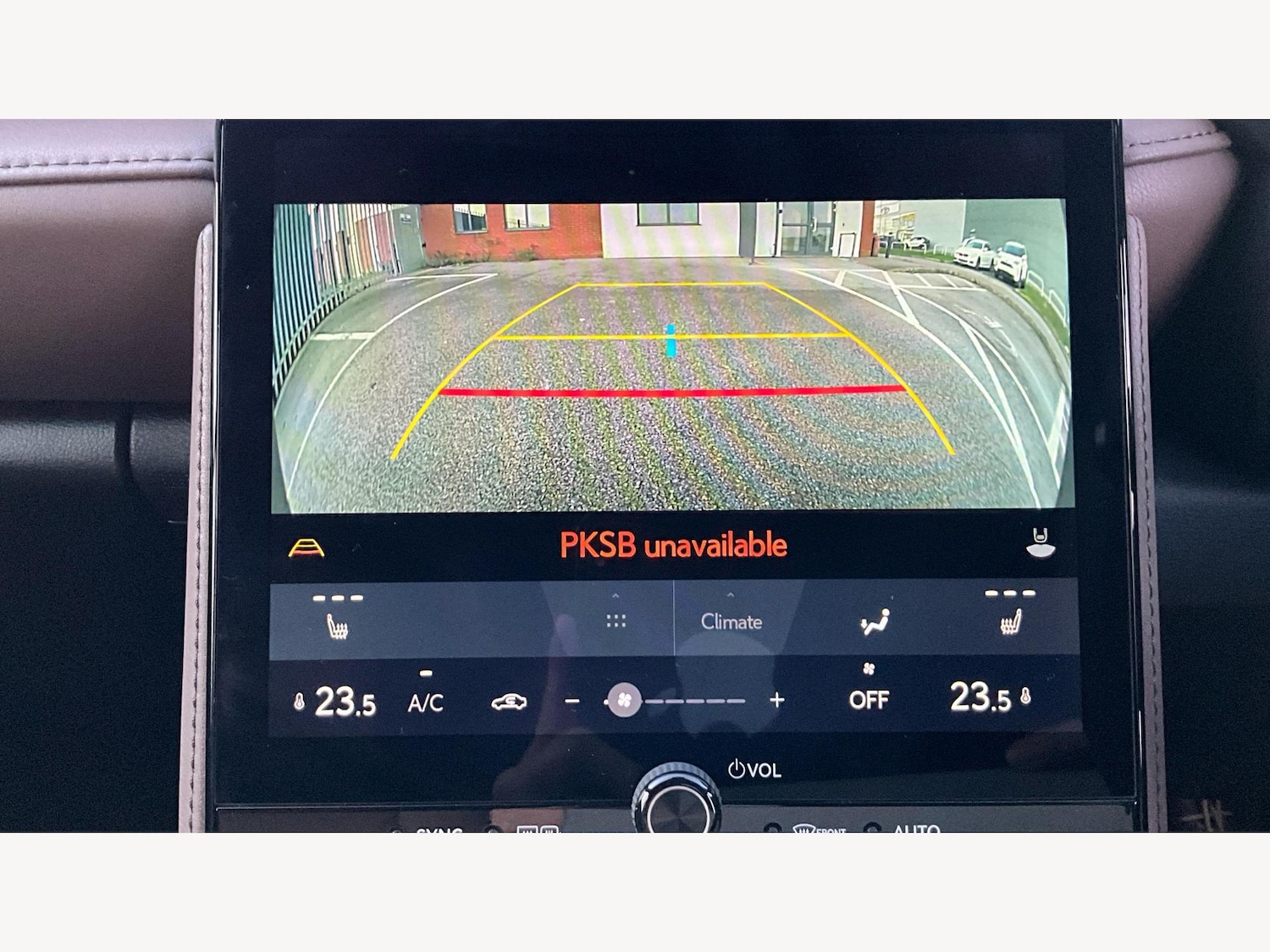 Used Lexus LBX 2024 for sale - 76935930: Photo 28