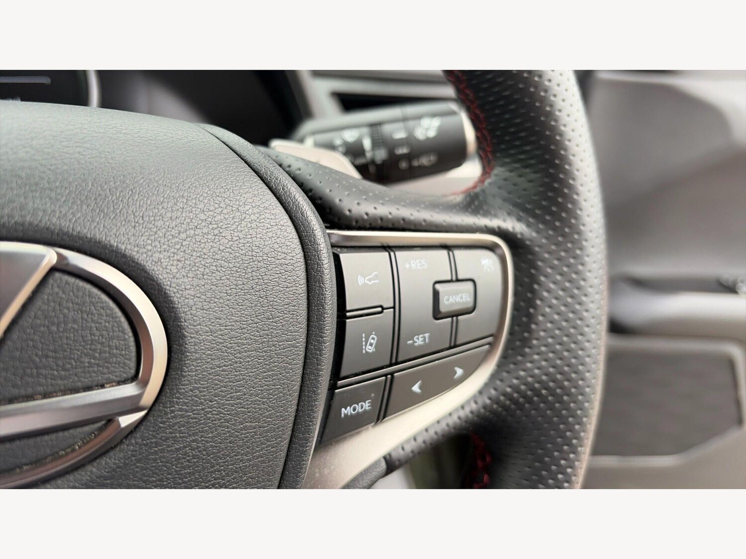 Used Lexus UX 2021 for sale - 77783377: Photo 31