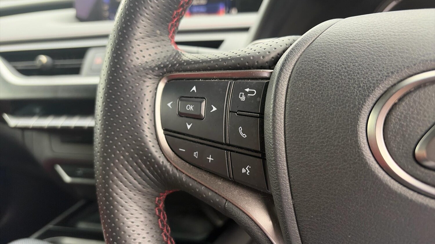 Used Lexus UX 2021 for sale - 77783377: Photo 32