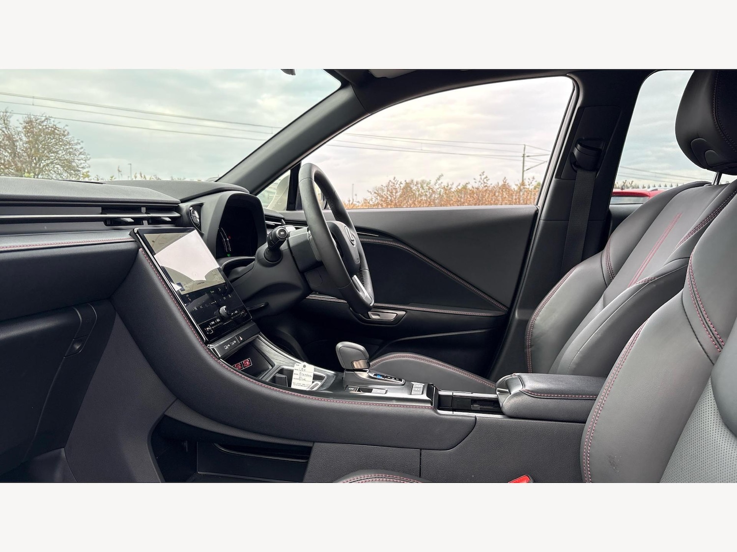 Used Lexus LBX 2025 for sale - 76539129: Photo 8