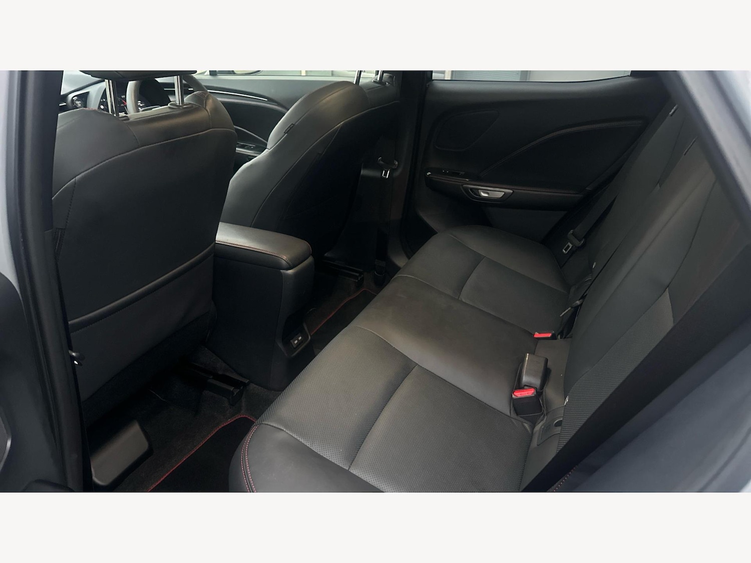 Used Lexus LBX 2024 for sale - 77425317: Photo 16