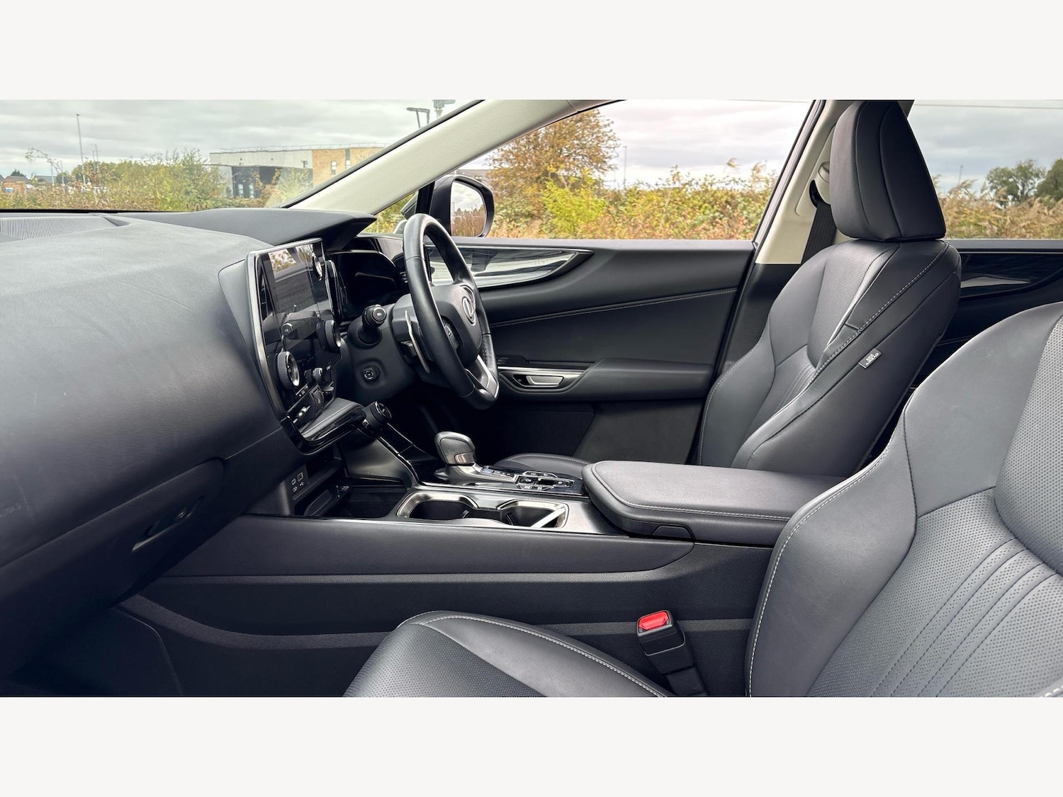 Used Lexus NX 2023 for sale - 76689366: Photo 8