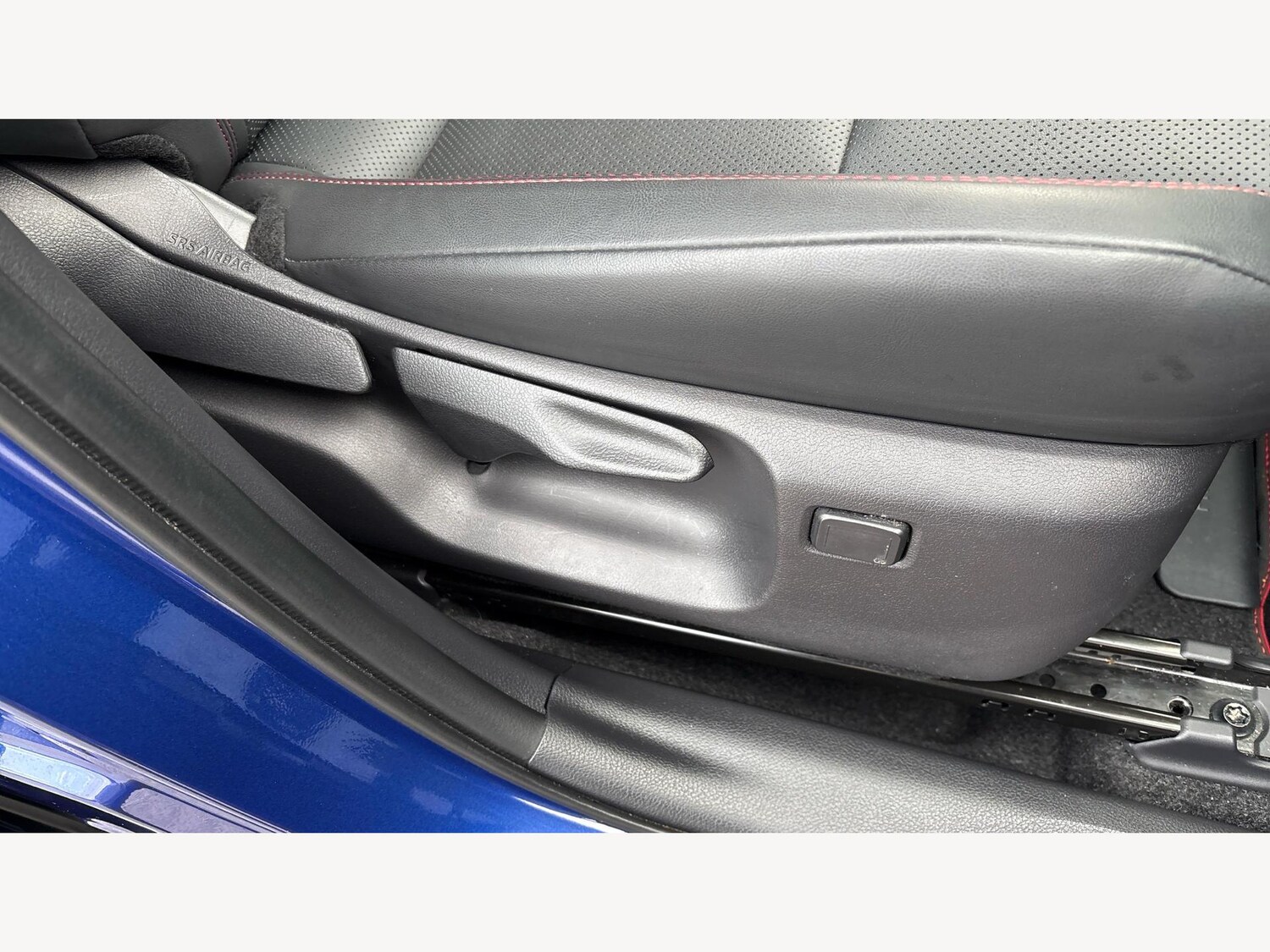 Used Lexus LBX 2025 for sale - 76976796: Photo 32