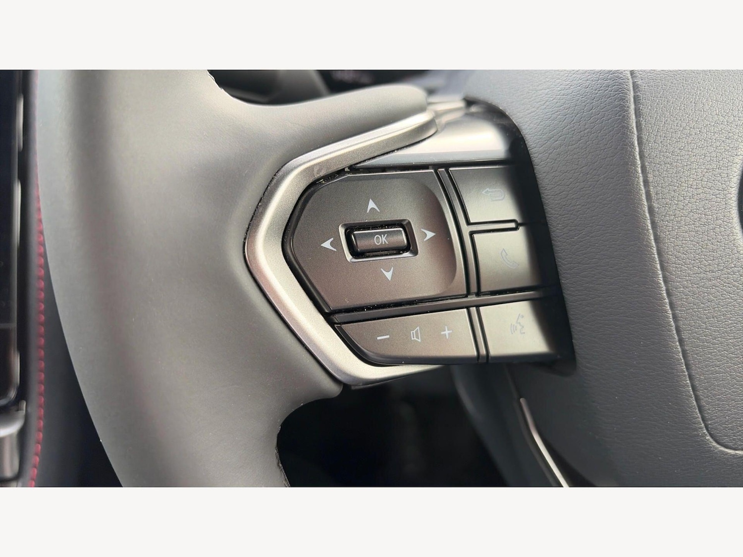 Used Lexus LBX 2025 for sale - 77908870: Photo 30