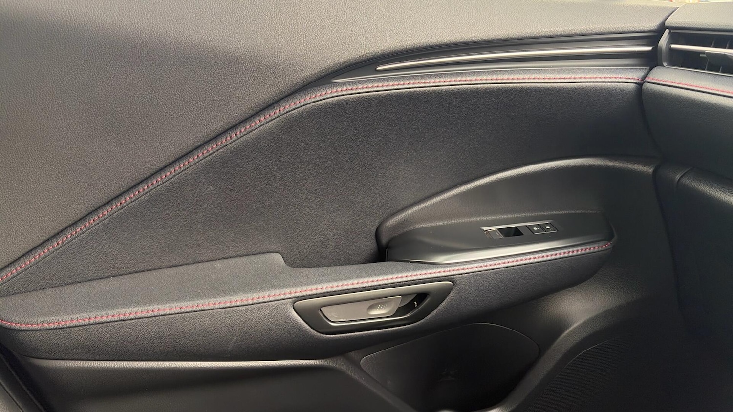 Used Lexus LBX 2025 for sale - 77908870: Photo 38