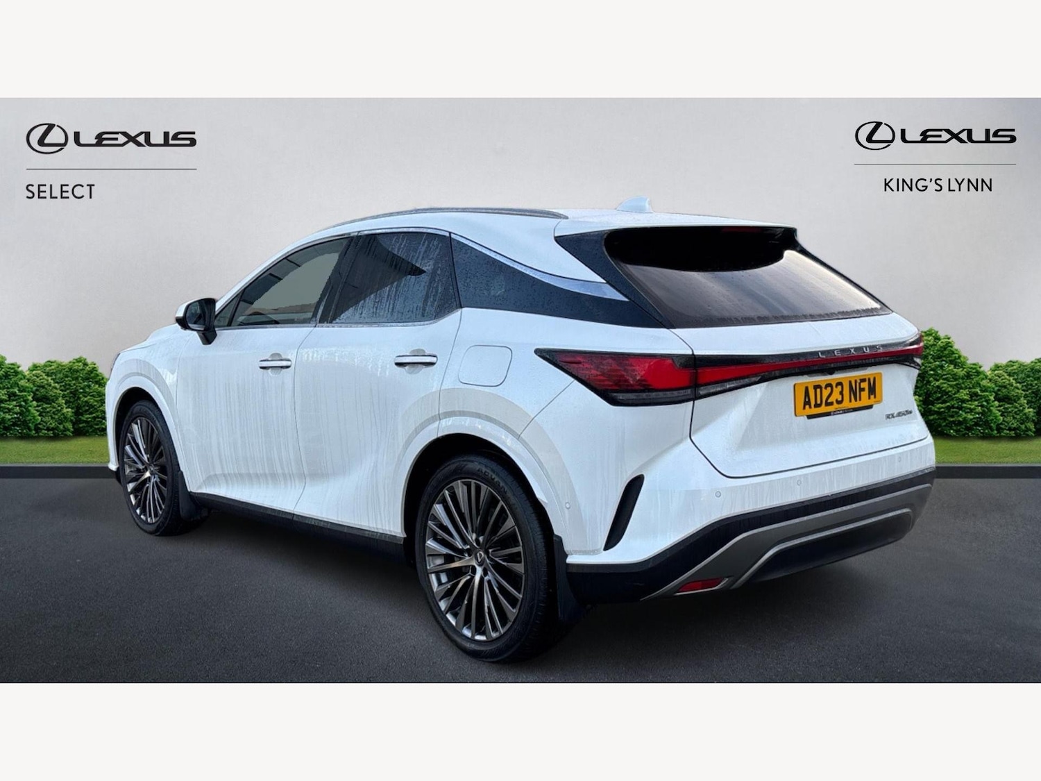 Used Lexus RX 2023 for sale - 76865167: Photo 2