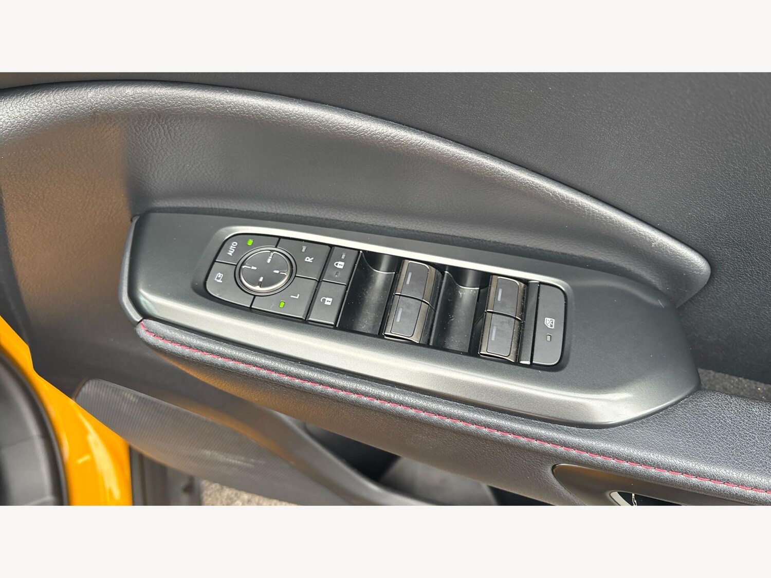 Used Lexus LBX 2025 for sale - 77723388: Photo 27