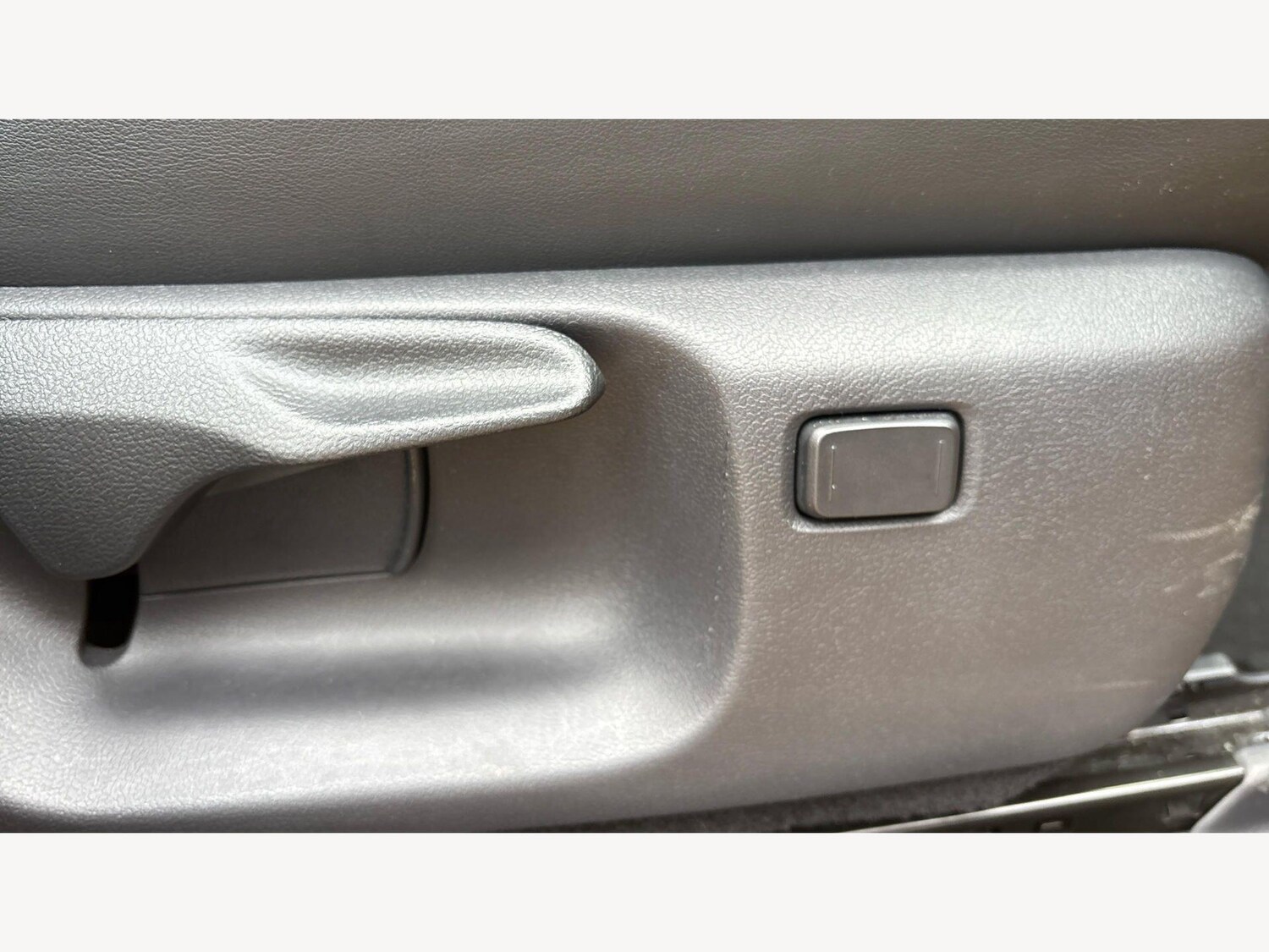 Used Lexus LBX 2025 for sale - 77723388: Photo 29