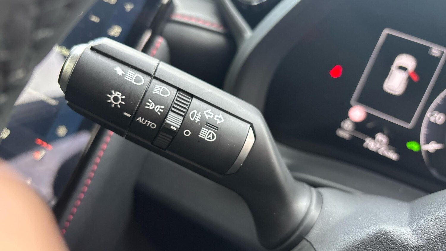 Used Lexus LBX 2025 for sale - 77723388: Photo 32