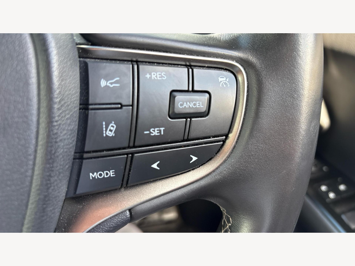 Used Lexus UX 2021 for sale - 76440720: Photo 26