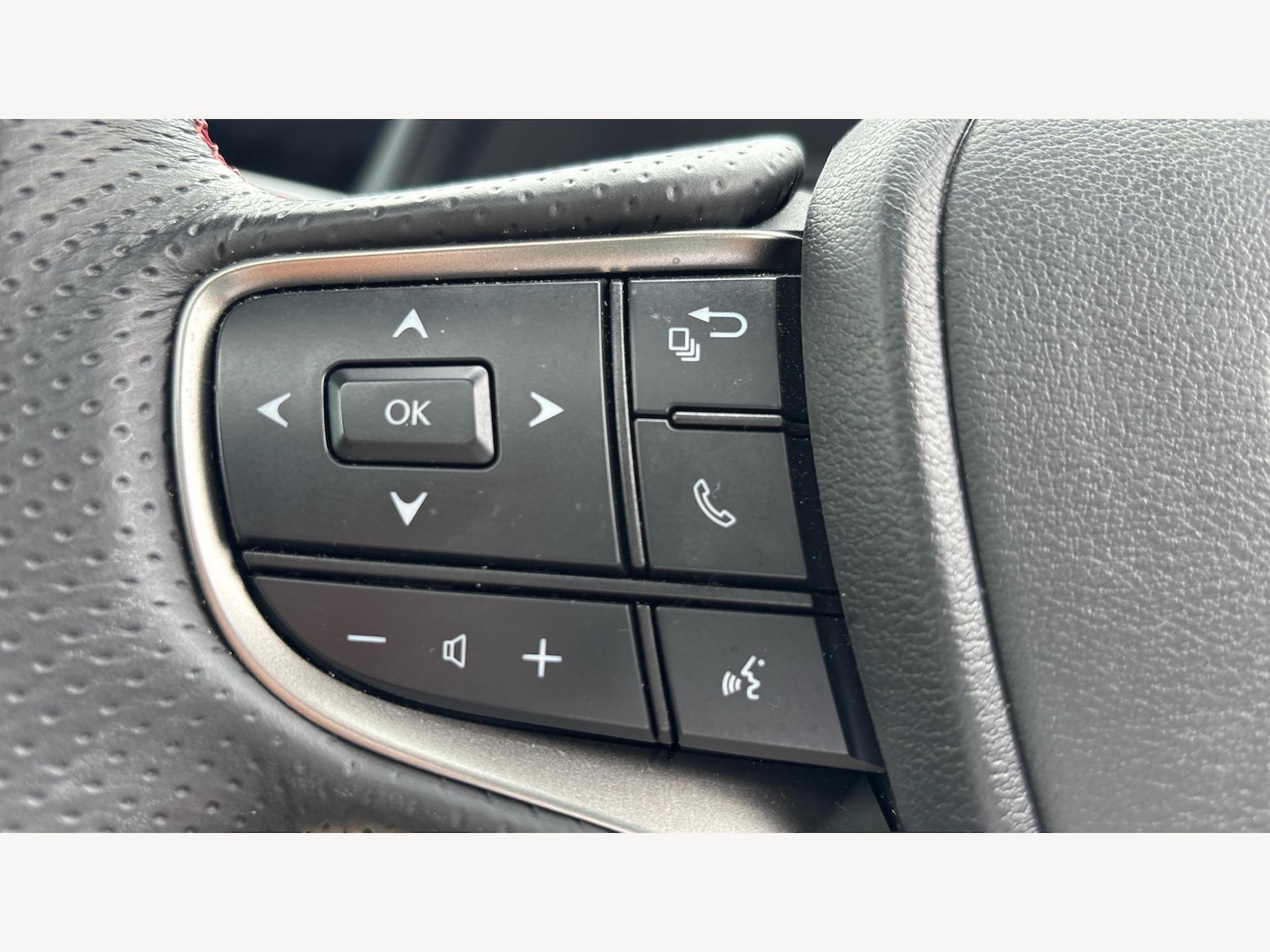 Used Lexus UX 2024 for sale - 76573533: Photo 22