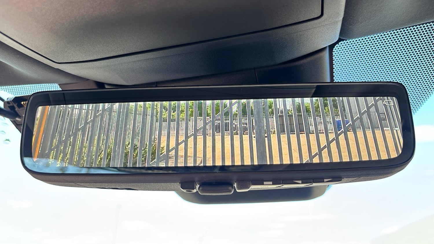 Vehicle 28