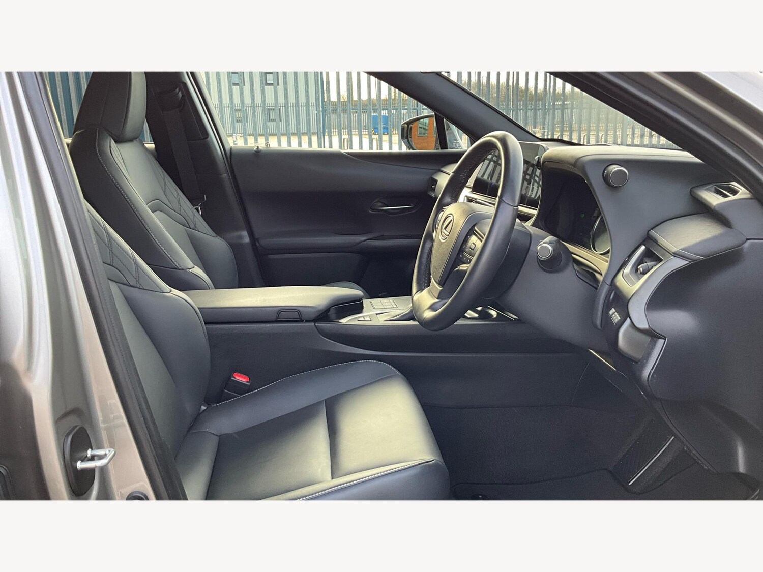 Used Lexus UX 2024 for sale - 77081501: Photo 15