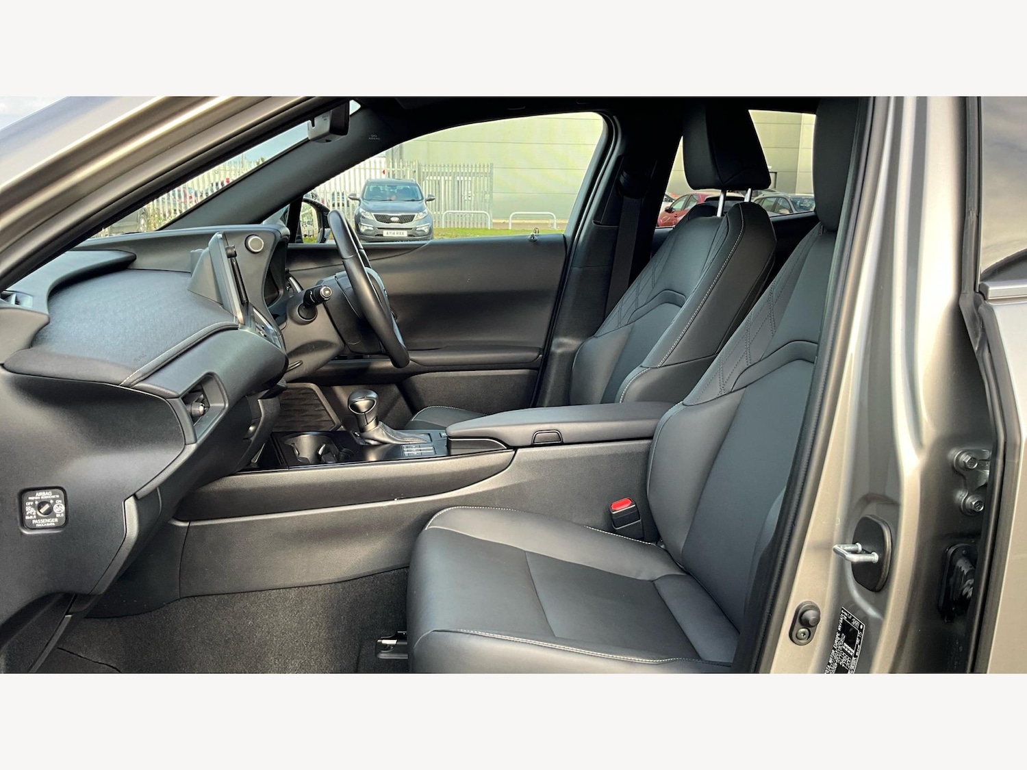 Used Lexus UX 2024 for sale - 77081501: Photo 8