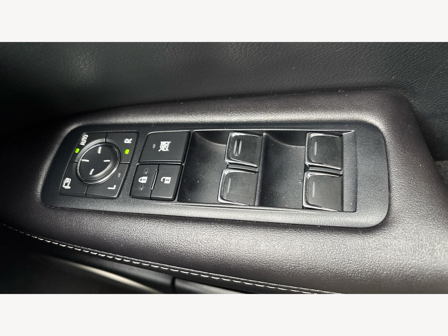 Used Lexus RX 2016 for sale - 76094954: Photo 28