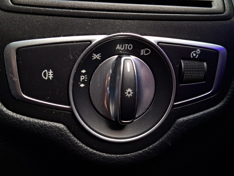 Used Mercedes-Benz GLC 2019 for sale - 77832615: Photo 19