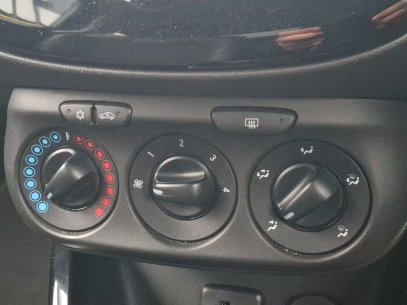 Used Vauxhall ADAM 2016 for sale - 77827033: Photo 16