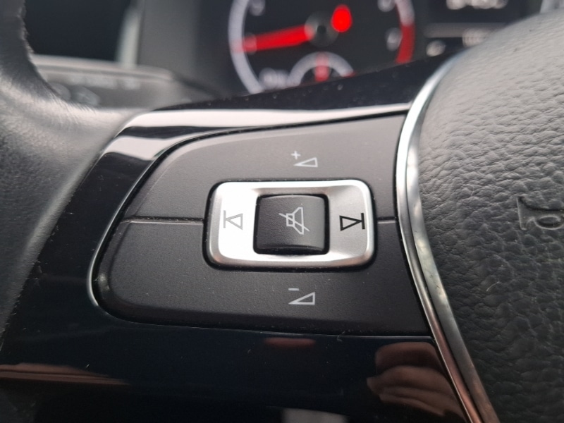 Used Volkswagen Polo 2018 for sale - 76369712: Photo 12