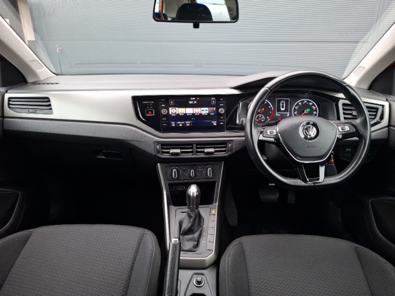 Used Volkswagen Polo 2018 for sale - 76369712: Photo 2
