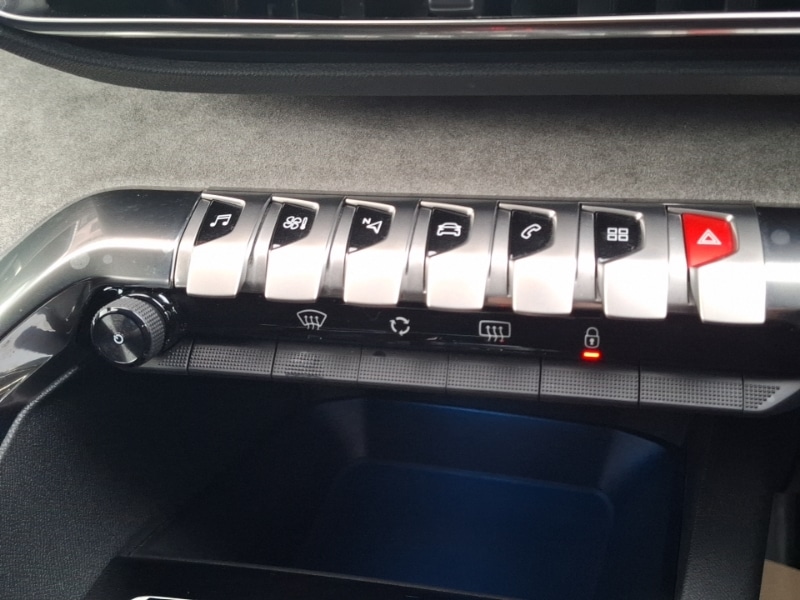 Used Peugeot 3008 2022 for sale - 77568852: Photo 17