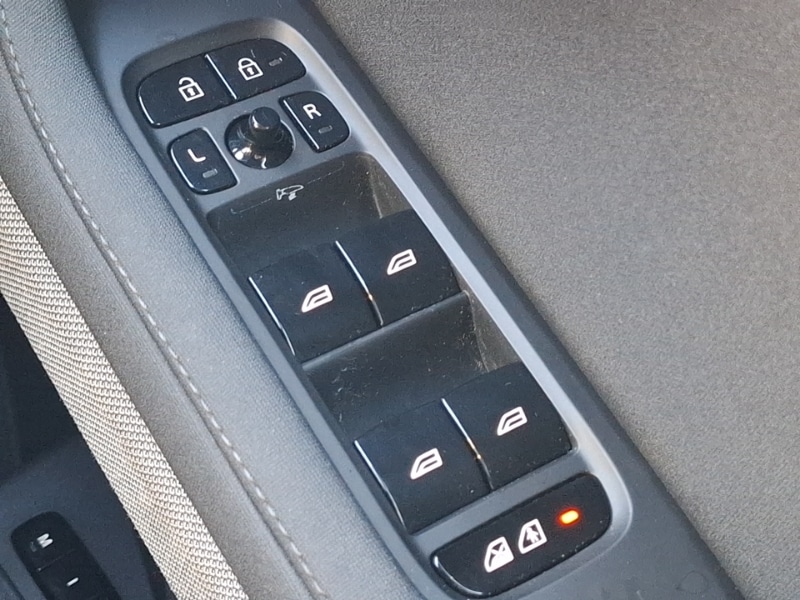 Used Polestar Polestar 2 2023 for sale - 76348542: Photo 18