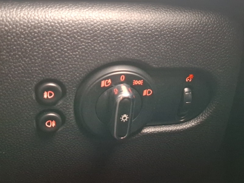 Used MINI Hatch 2018 for sale - 76134905: Photo 18