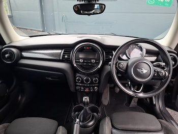 Used MINI Hatch 2018 for sale - 76134905: Photo