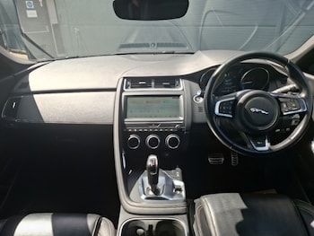 Used Jaguar E-Pace 2020 for sale - 78945658: Photo