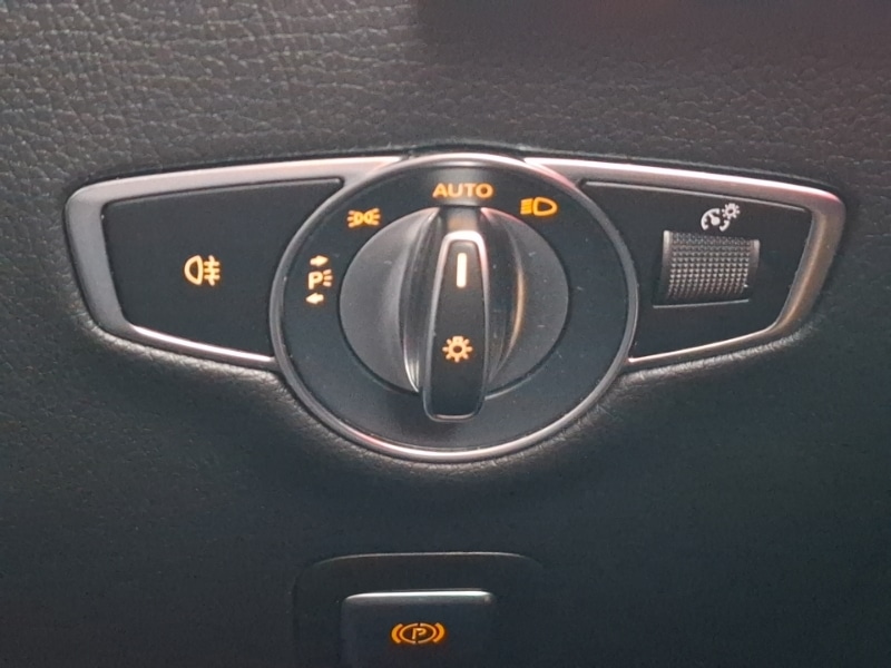 Used Mercedes-Benz EQC 2022 for sale - 76880404: Photo 16