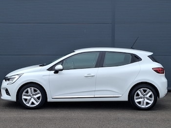 Used Renault Clio 2021 for sale - 78211446: Photo