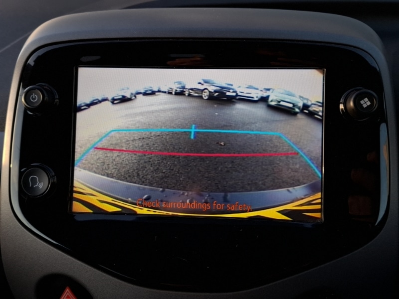 Used Toyota AYGO 2019 for sale - 76736929: Photo 11