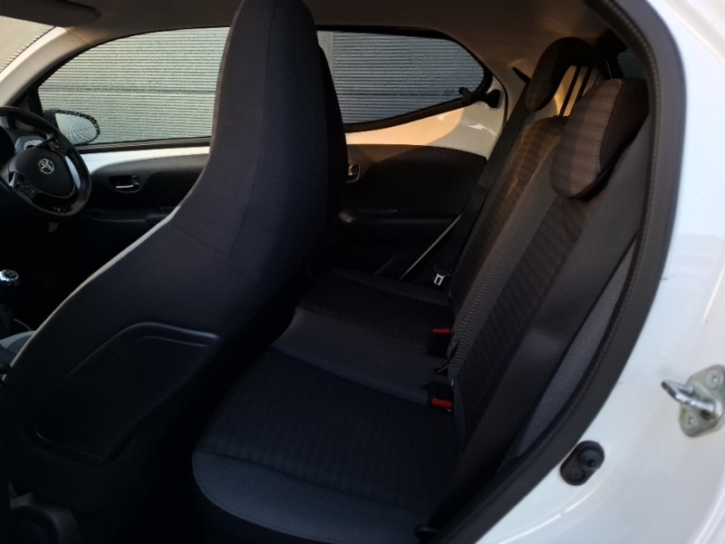 Used Toyota AYGO 2019 for sale - 76736929: Photo 6